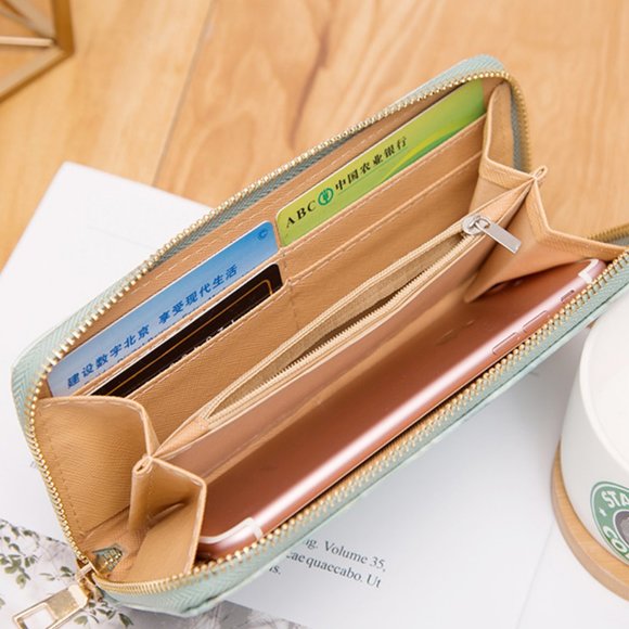 New marble print zip around wallet - Picture 2 of 2